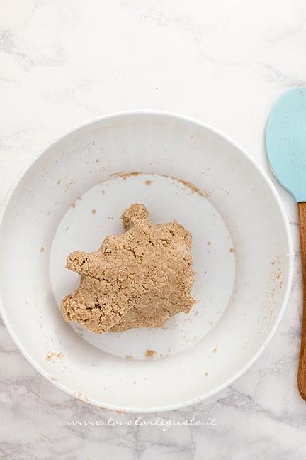 L'impasto dei biscotti - Ricetta Zimtsterne