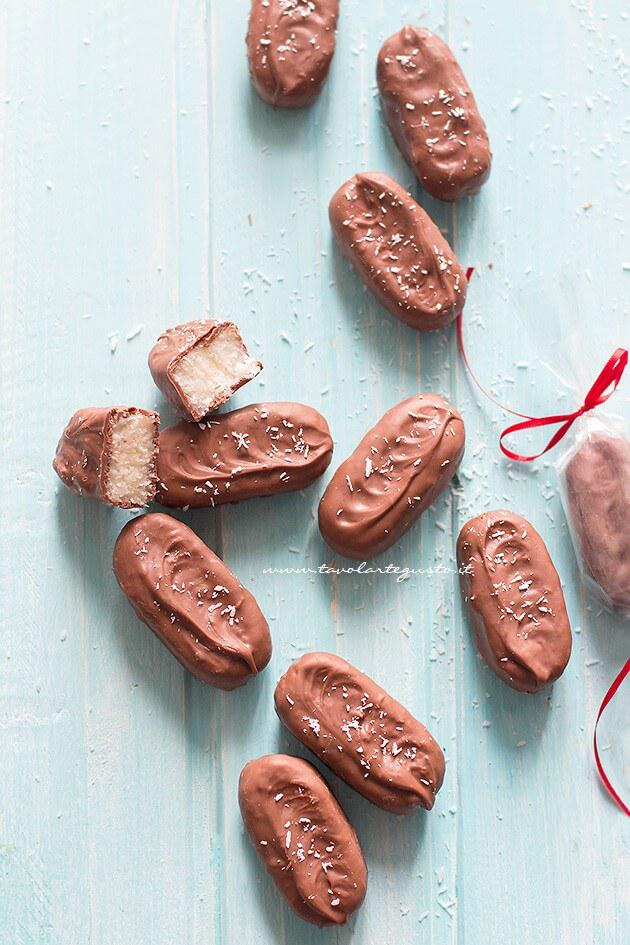 Bounty fatti in casa - Ricetta Bounty