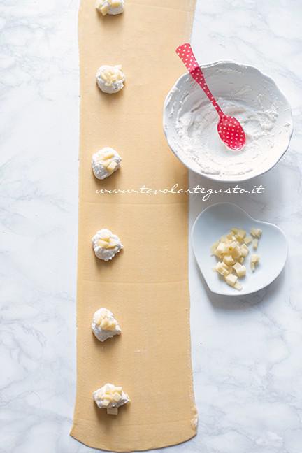 Come farcire i ravioli a cuore - Ricetta Ravioli a forma di cuore