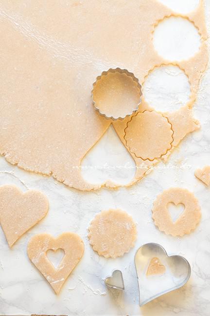 Come fare i Biscotti alla marmellata - Ricetta Biscotti alla marmellata