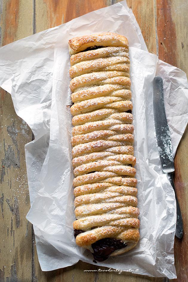 Sfoglia intrecciata al cioccolato - Ricetta Sfoglia al cioccolato