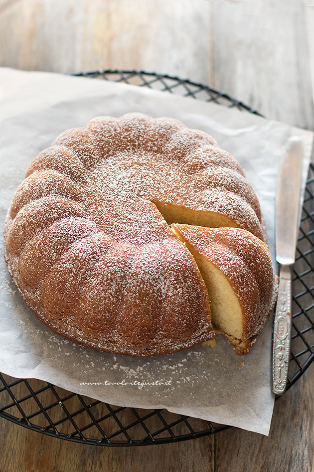 Torta 7 vasetti alta e soffice - Ricetta Torta 7 vasetti