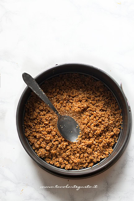 Come fare il biscotto base per la Cheesecake fredda e senza cottura
