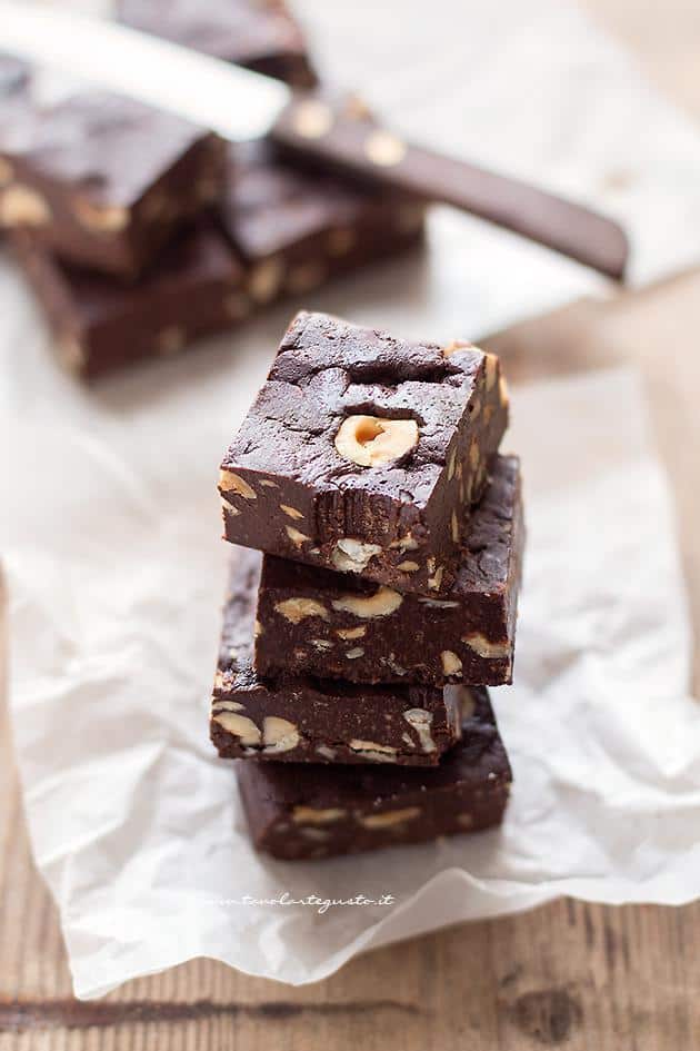 Brownies senza cottura - Ricetta Brownies senza cottura veloci