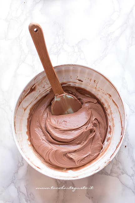 Crema alla Nutella fredda - Crostata alla Nutella senza cottura