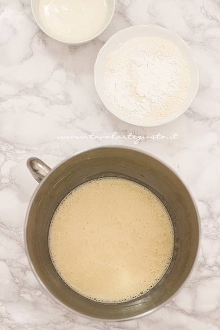 Come fare l'impasto della torta di mele 1 - Ricetta Torta di mele soffice