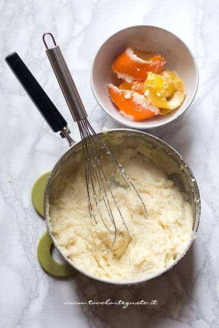 crema di semolino - Ricetta Migliaccio napoletano