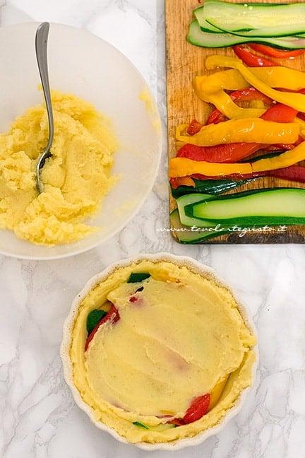 assemblare il gateau di patate con verdure a strati 2 - Ricetta Gateau di verdure