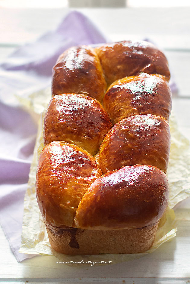 Pan brioche appena sfornato - Ricetta pan brioche