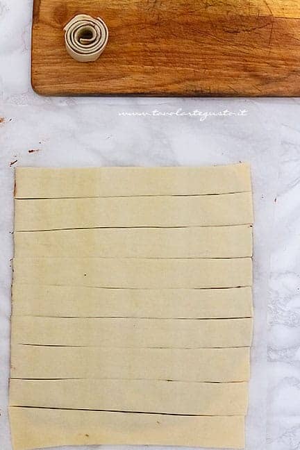 farcire la pasta sfoglia con la nutella - Ricetta Colomba alla nutella senza lievitazione