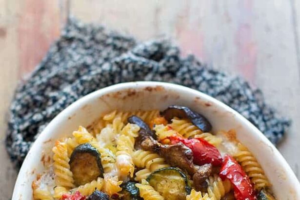 Pasta al forno vegetariana. light con verdure