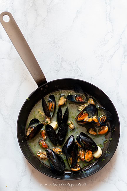sugo alle cozze in bianco - Ricetta Spaghetti alle cozze