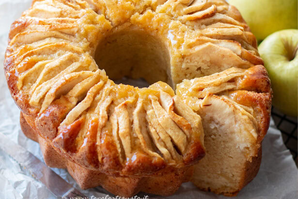 ciambella alle mele - Ricetta ciambellone alle mele