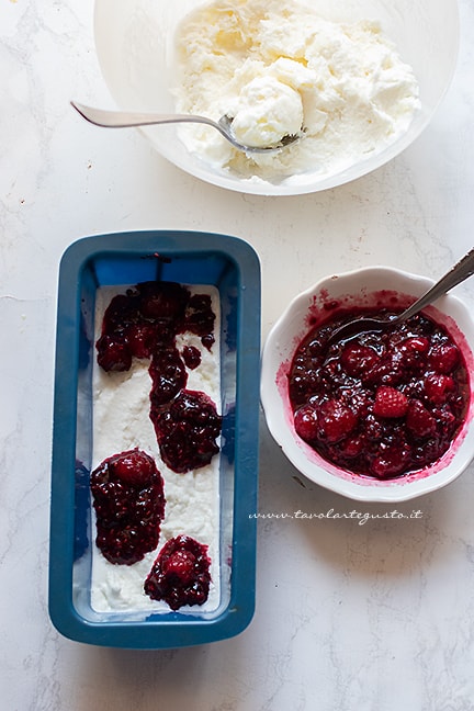 come fare il semifreddo allo yogurt