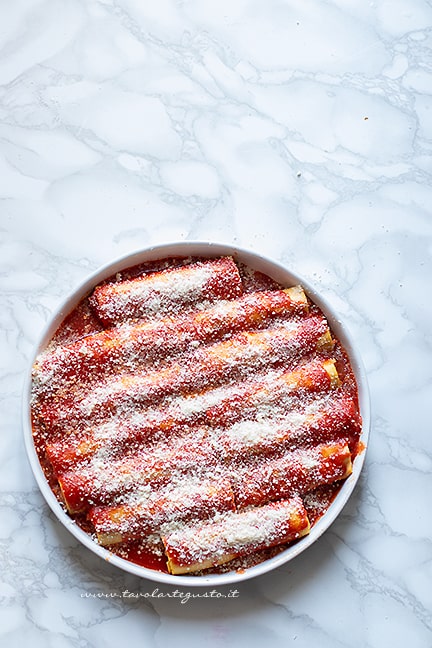cuocere i cannelloni al forno