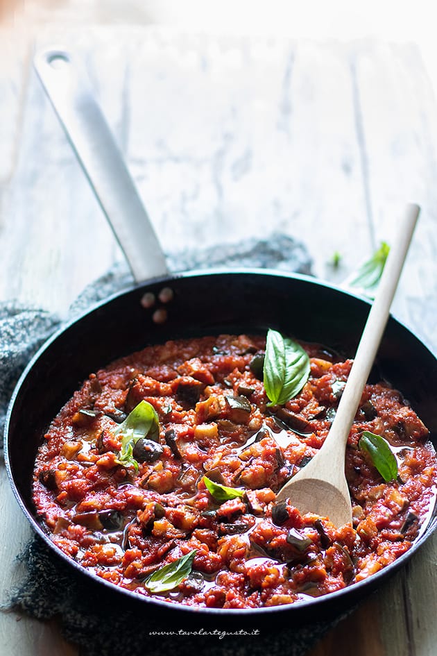 sugo con melanzane -