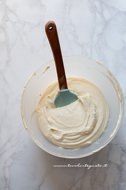 crema al mascarpone per tiramiù alle fragole