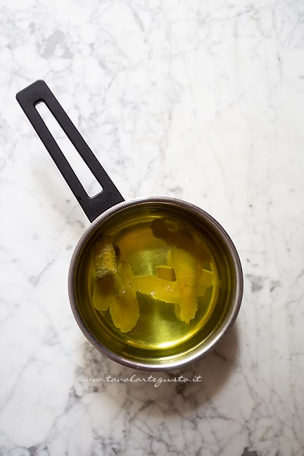 come fare lo sciroppo di zucchero per il sorbetto al limone