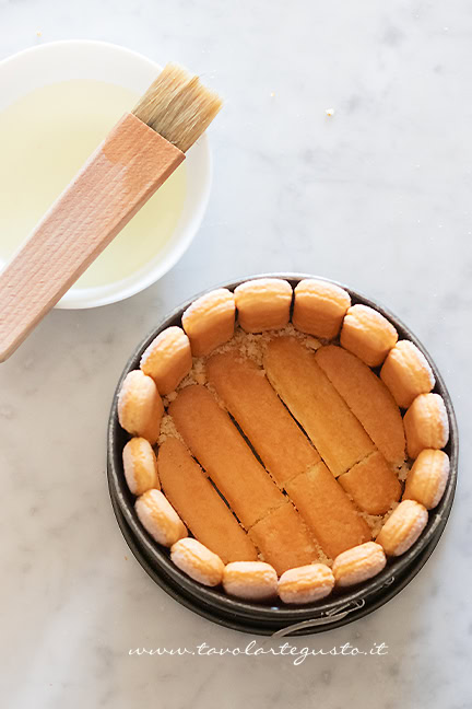 base per fare la torta charlotte