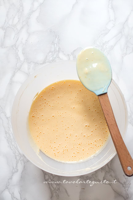 crema di uova e ricotta per migliaccio al cioccolato