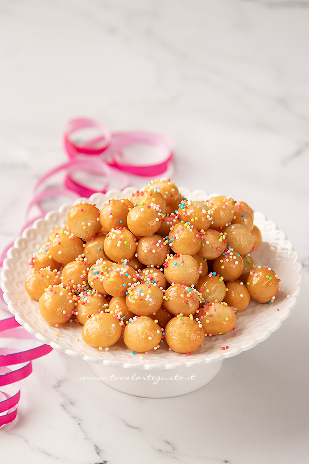 ricetta pignolata al miele