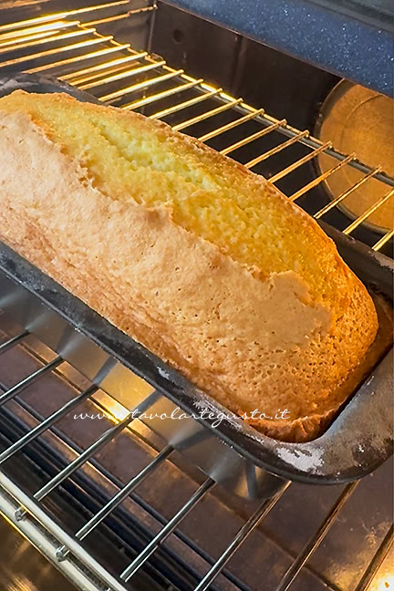 plumcake senza yogurt alto e soffice