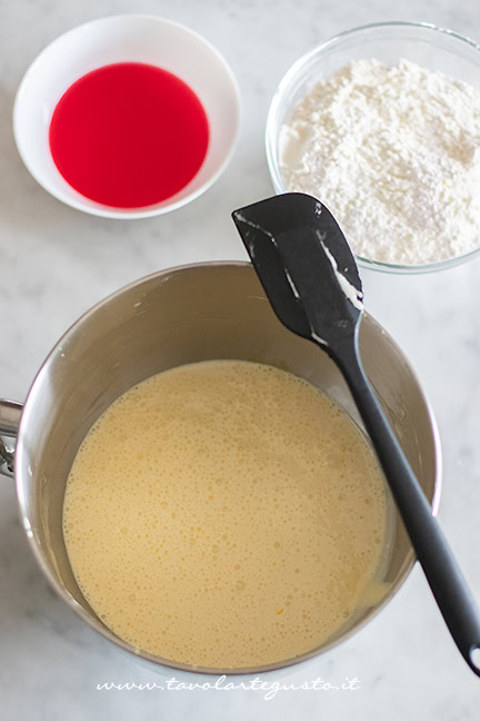 impasto della ciaramicola con alchermes