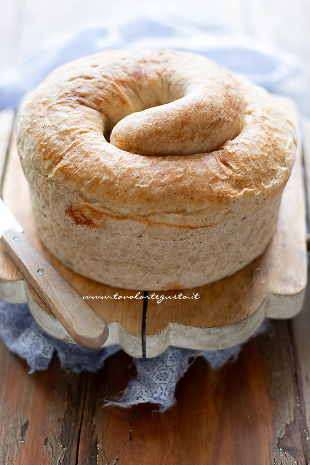 ricetta casatiello sugna e pepe