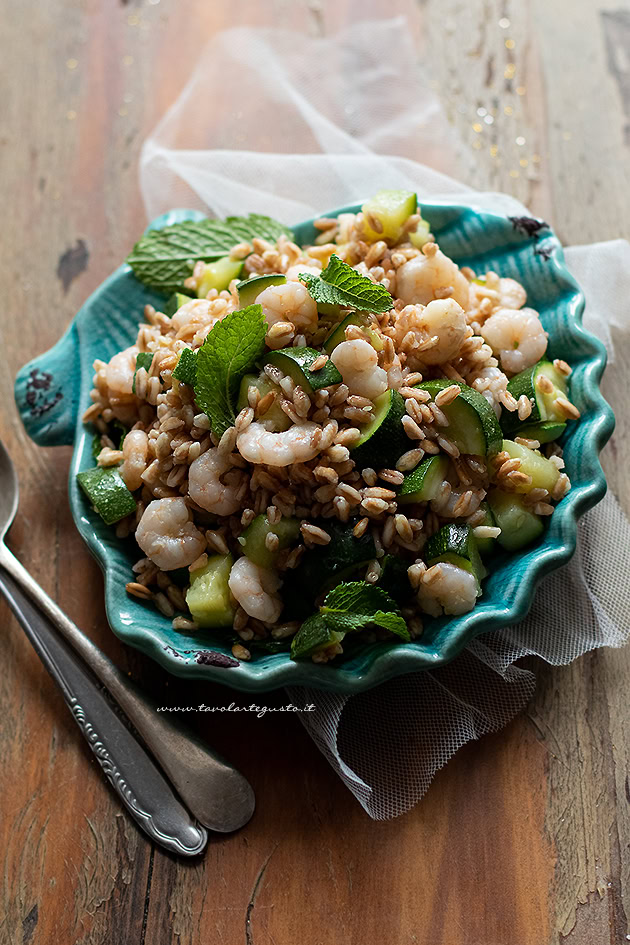 Farro zucchine e gamberetti ricetta